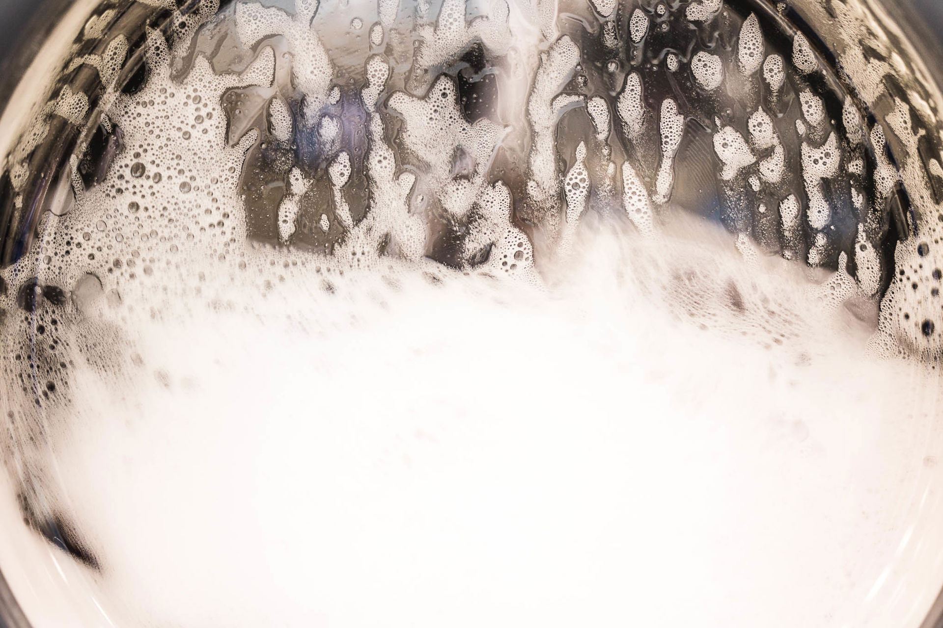 Suds City Laundromat 7632 (1)